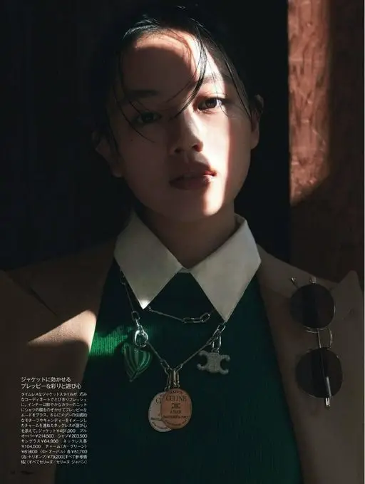 25ans 2026年02月号 让夹克发挥效力，学院风的色彩与玩心。

经典不过时的夹克造型，靠