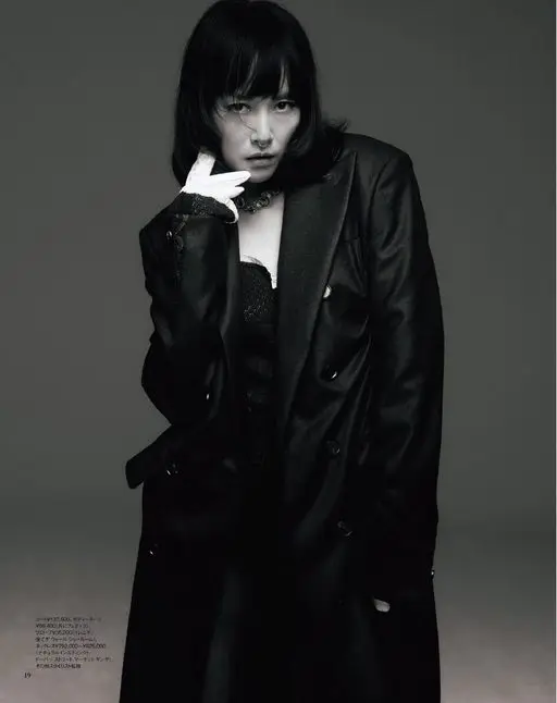otona MUSE 2026年09月号 大衣￥137,500，连衣裙套装¥59,400（均为 Fetic
