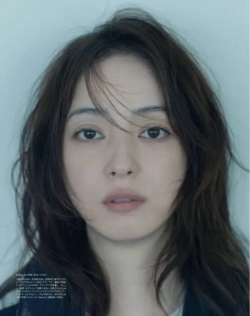 otona MUSE 2026年11月号 简介_佐佐木希（ささき・のぞみ）
1988年出生，秋田县出身。2
